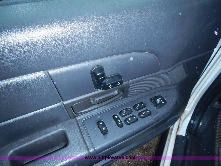 image for item J3222 2005 Ford Crown Victoria Police Interceptor