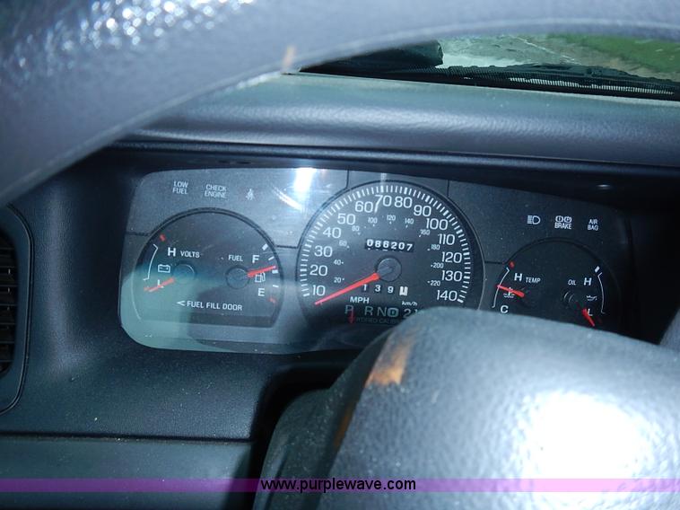 image for item J3222 2005 Ford Crown Victoria Police Interceptor