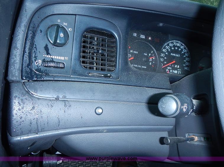 image for item J3222 2005 Ford Crown Victoria Police Interceptor