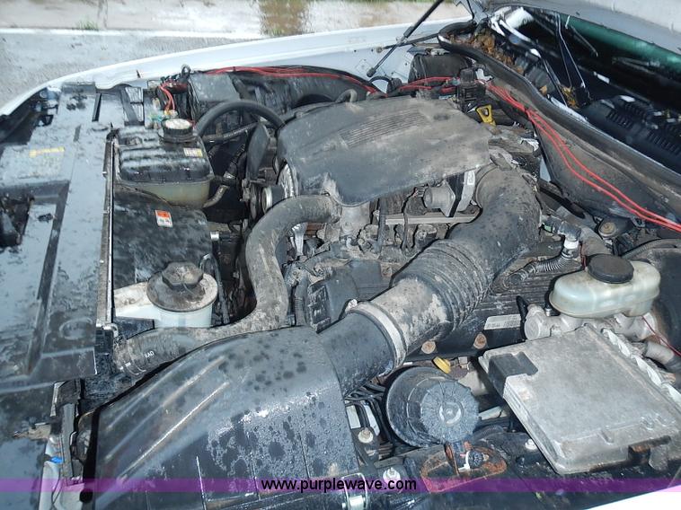 image for item J3222 2005 Ford Crown Victoria Police Interceptor