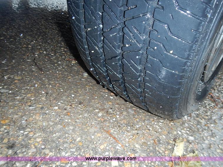 image for item J3222 2005 Ford Crown Victoria Police Interceptor