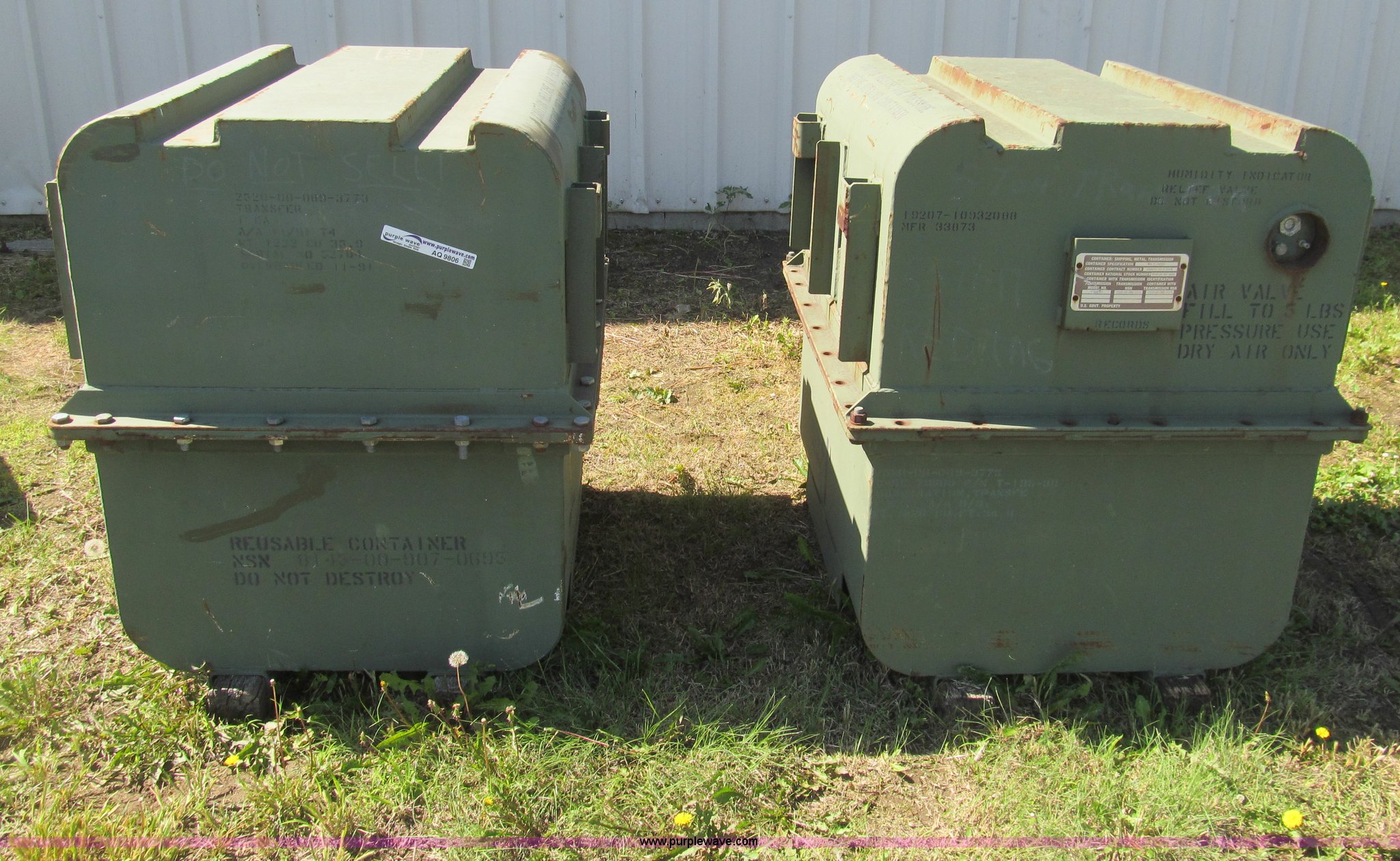 (2) military shipping containers in Hutchinson, KS Item AQ9806 sold