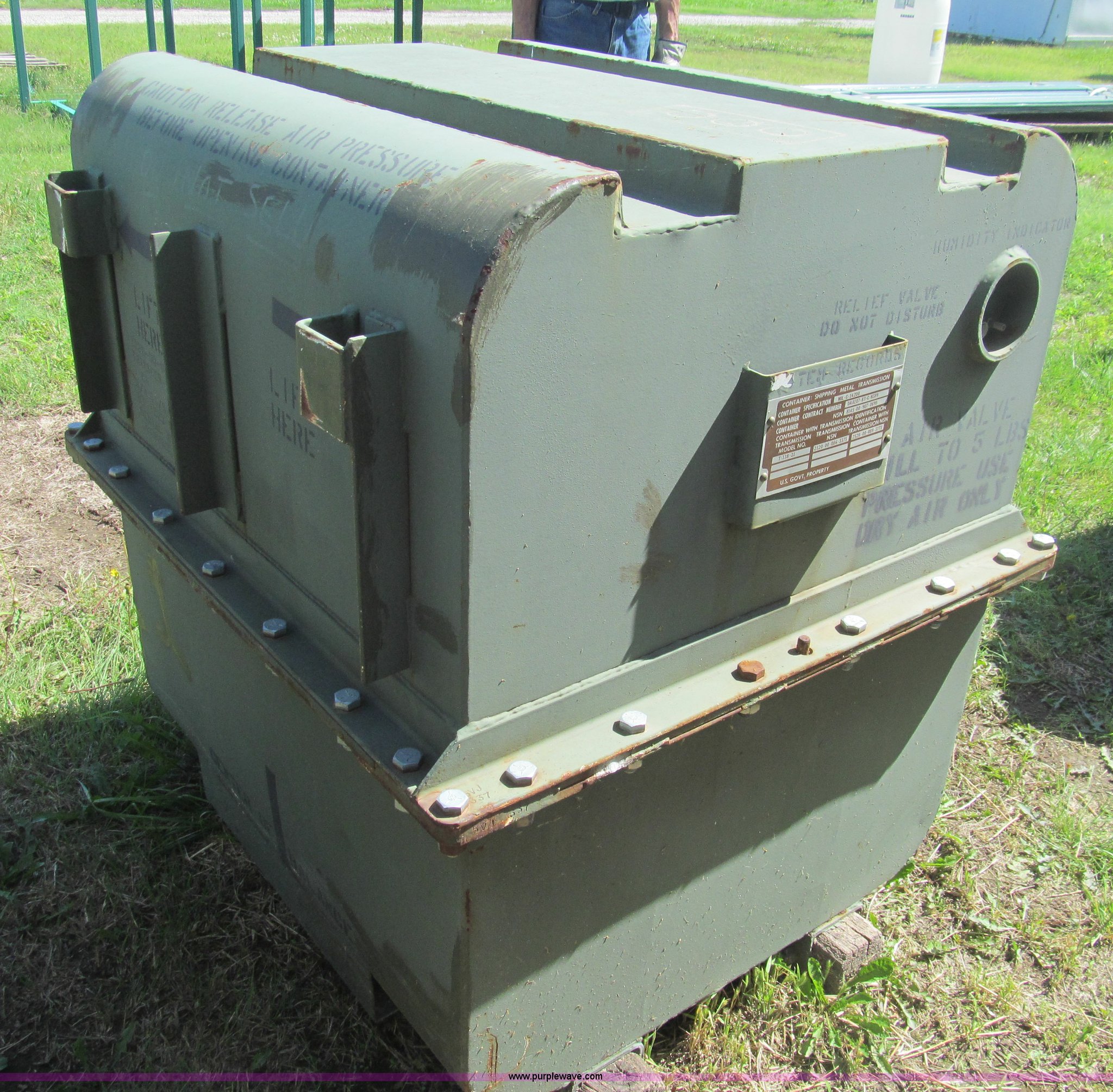 (2) military shipping containers in Hutchinson, KS Item AQ9806 sold