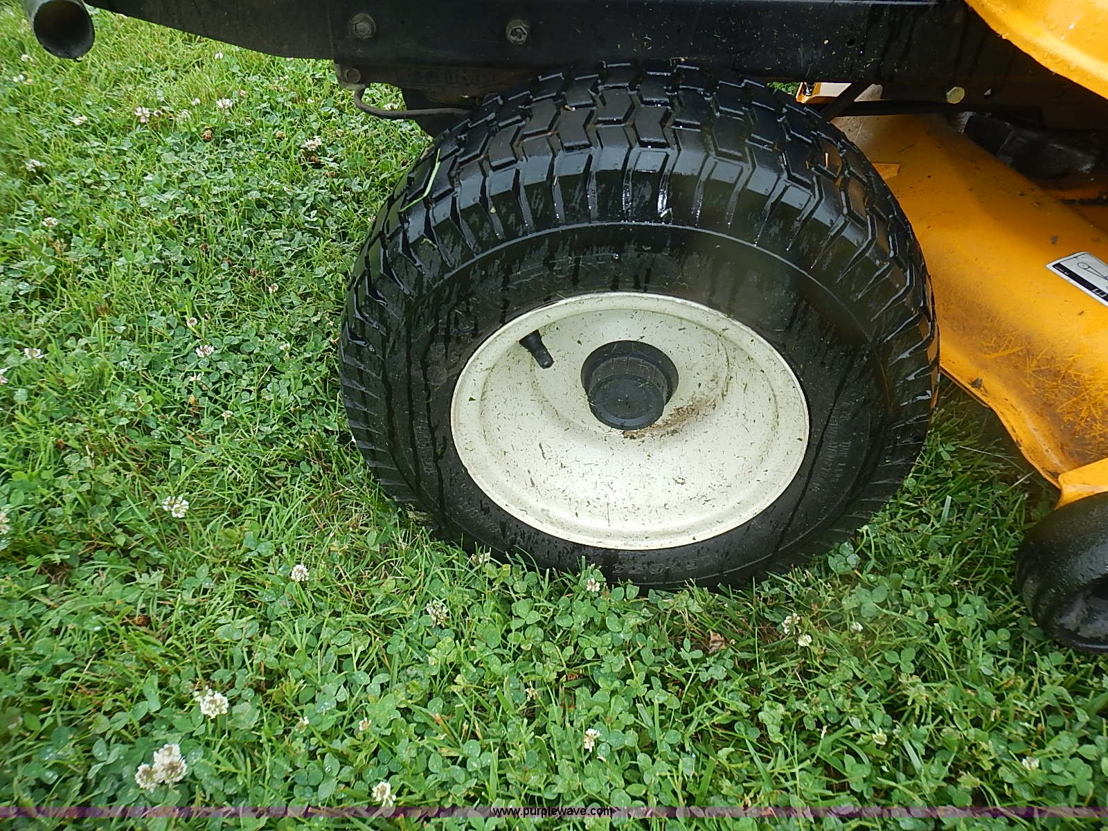 2006 Cub Cadet 2500 series lawn mower in Abilene, KS Item AZ9862 sold