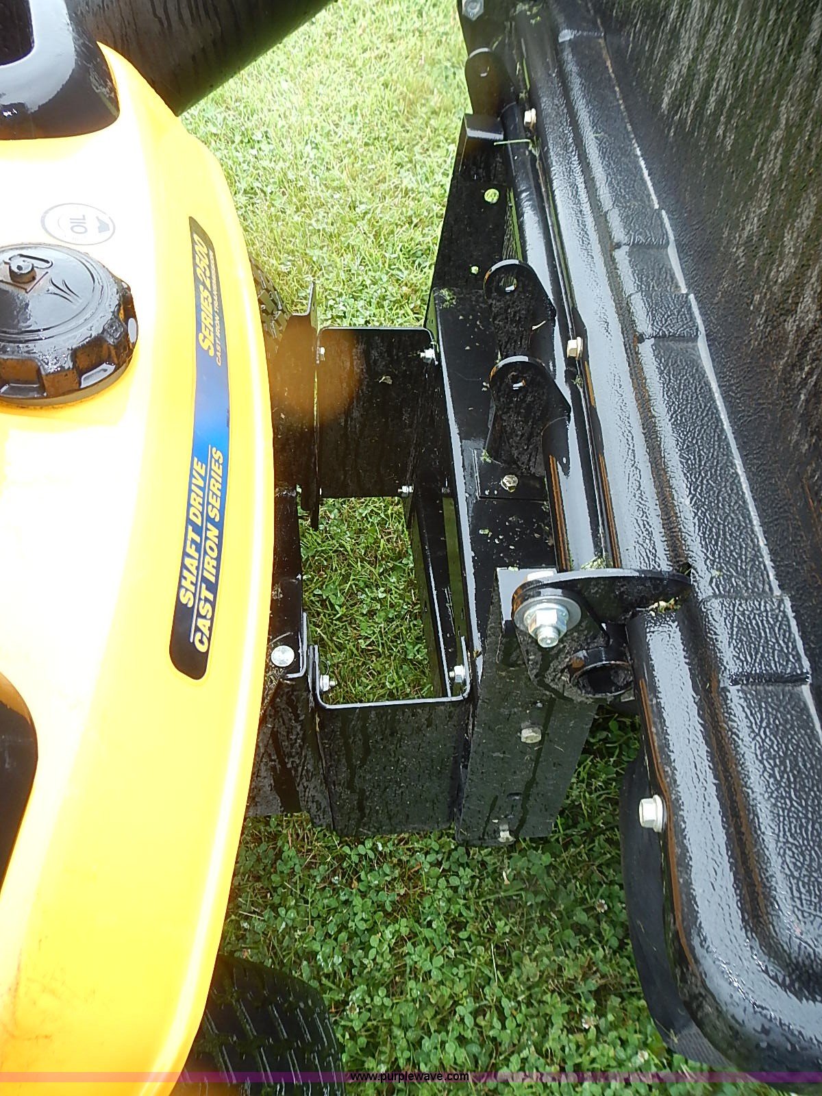 2006 Cub Cadet 2500 series lawn mower in Abilene, KS Item AZ9862 sold