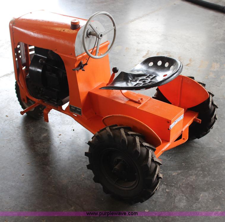 image for item AZ9750 Bartann garden tractor