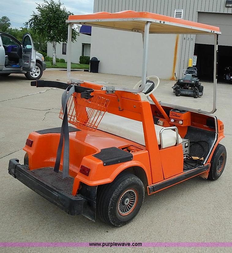 image for item BA9734 Yamaha electric golf cart