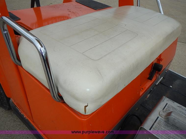 image for item BA9734 Yamaha electric golf cart