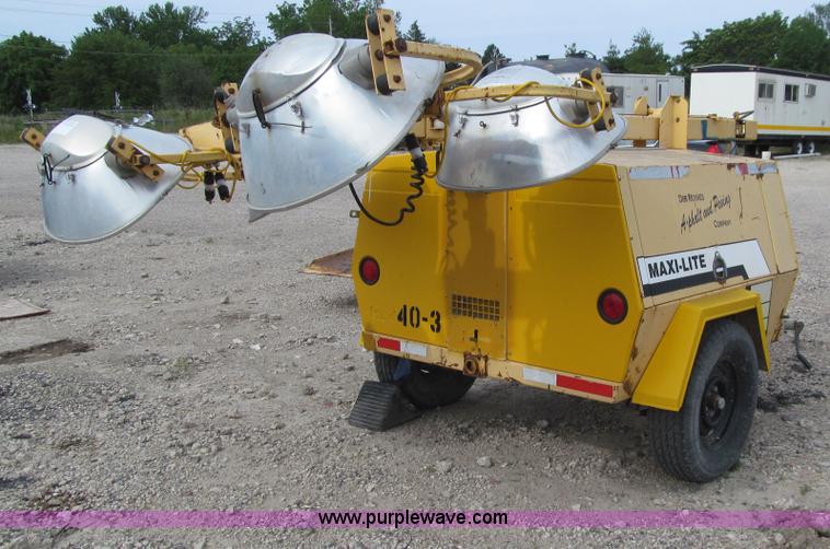 image for item E4902 Allmand Maxi-Lite portable light tower