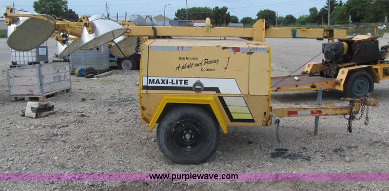 image for item E4902 Allmand Maxi-Lite portable light tower