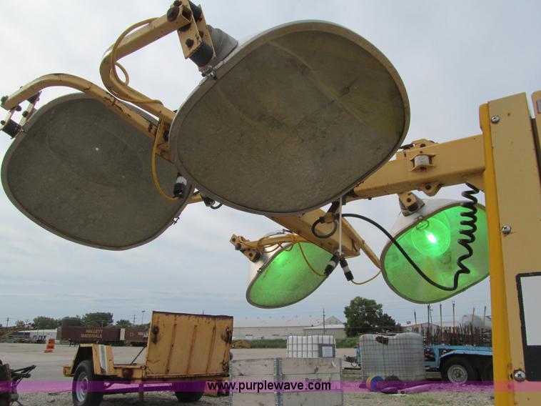 image for item E4902 Allmand Maxi-Lite portable light tower