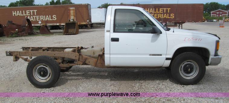 image for item E4904 1994 Chevrolet 2500 pickup truck