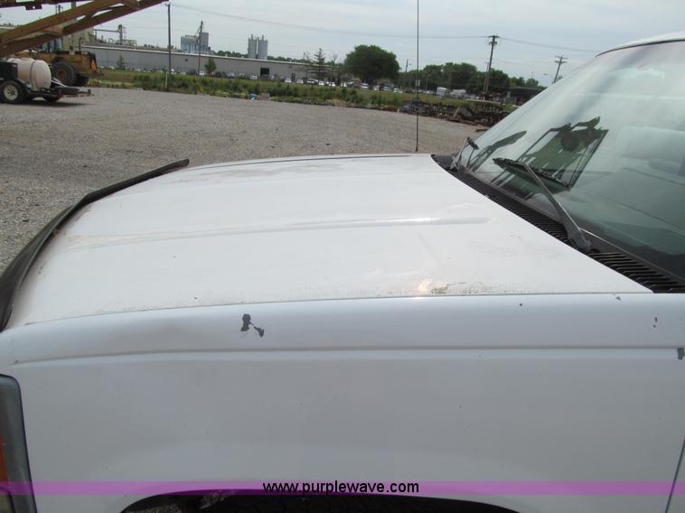 image for item E4904 1994 Chevrolet 2500 pickup truck