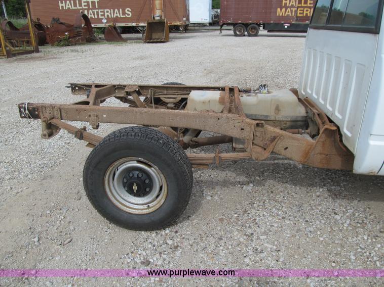 image for item E4904 1994 Chevrolet 2500 pickup truck