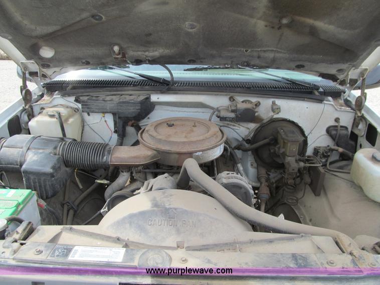 image for item E4904 1994 Chevrolet 2500 pickup truck