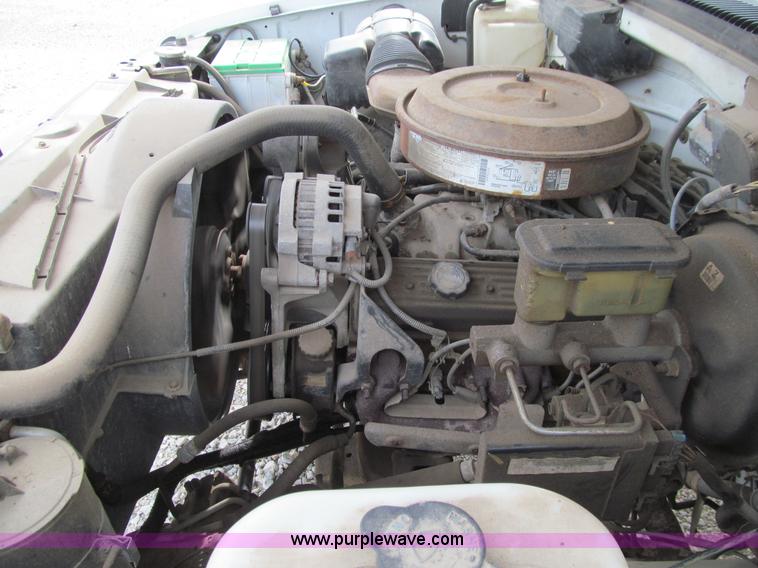 image for item E4904 1994 Chevrolet 2500 pickup truck