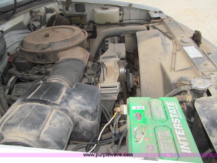 image for item E4904 1994 Chevrolet 2500 pickup truck