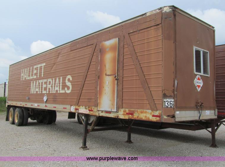 image for item E4906 1977 Great Dane 711TR-45 dry van trailer