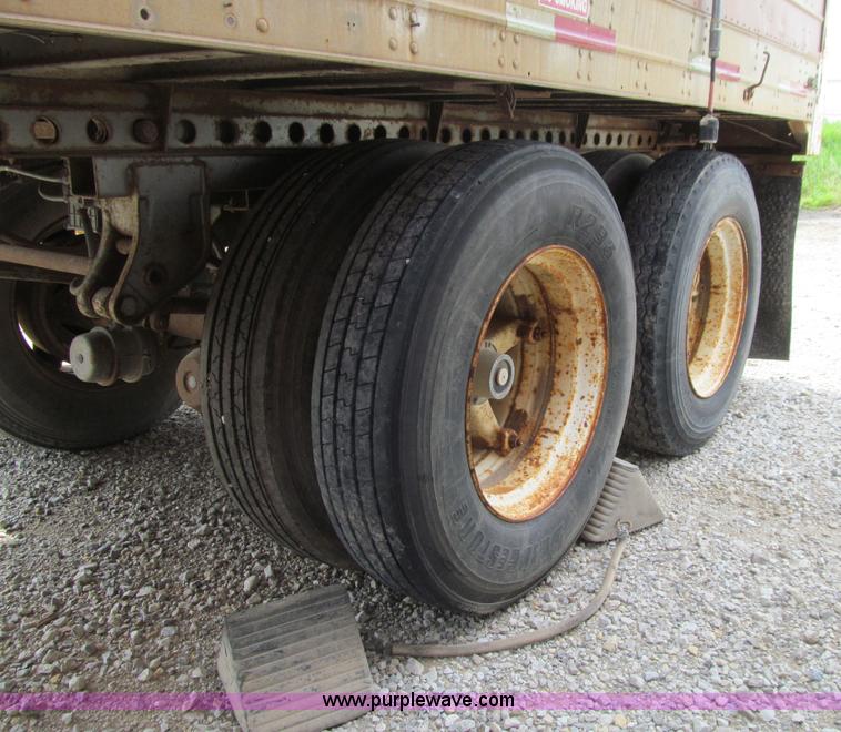 image for item E4906 1977 Great Dane 711TR-45 dry van trailer