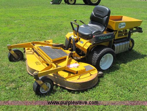 image for item F4909 1997 Walker MTSD ZTR lawn mower