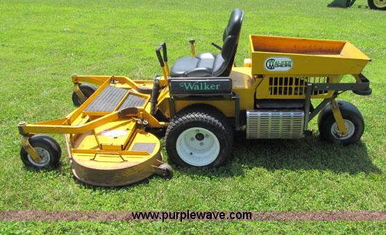 image for item F4909 1997 Walker MTSD ZTR lawn mower