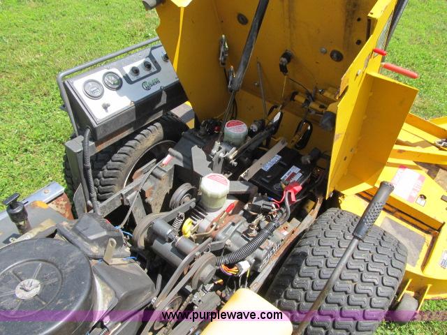 image for item F4909 1997 Walker MTSD ZTR lawn mower