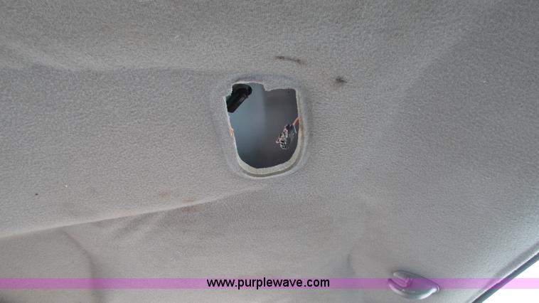 image for item G9293 2002 Chevrolet Silverado 2500HD pickup truck