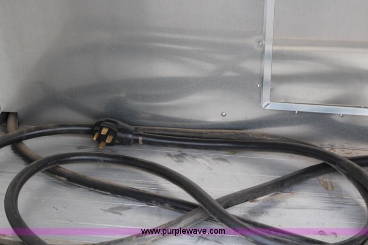 image for item H2546 2009 Classic stacker trailer