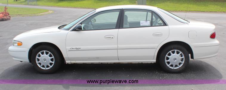 image for item H2562 2002 Buick Century Custom