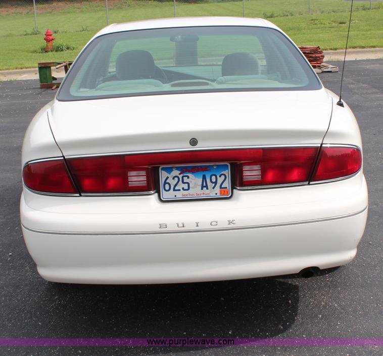 image for item H2562 2002 Buick Century Custom