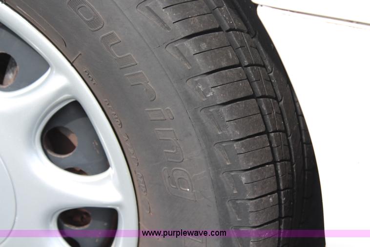 image for item H2562 2002 Buick Century Custom