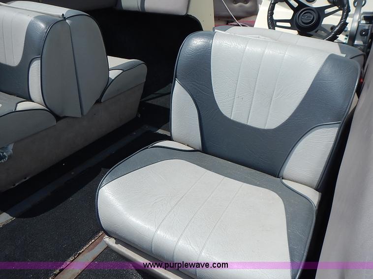 image for item I3587 1985 Invader boat