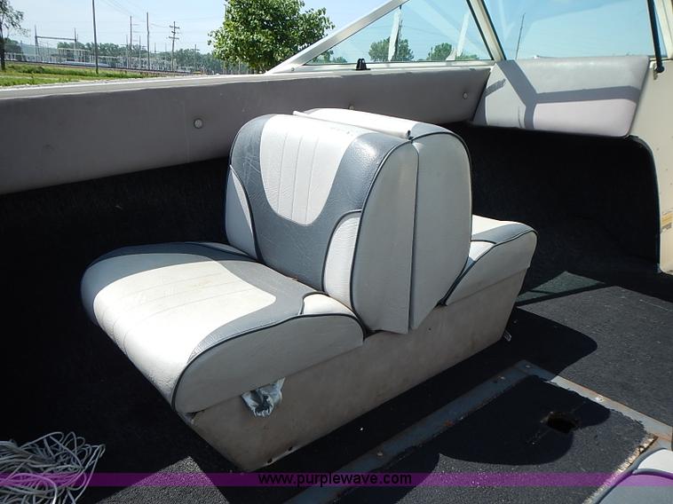 image for item I3587 1985 Invader boat