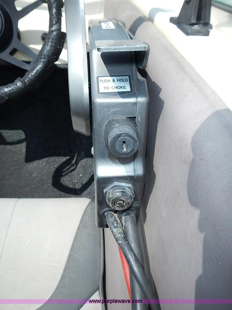 image for item I3587 1985 Invader boat