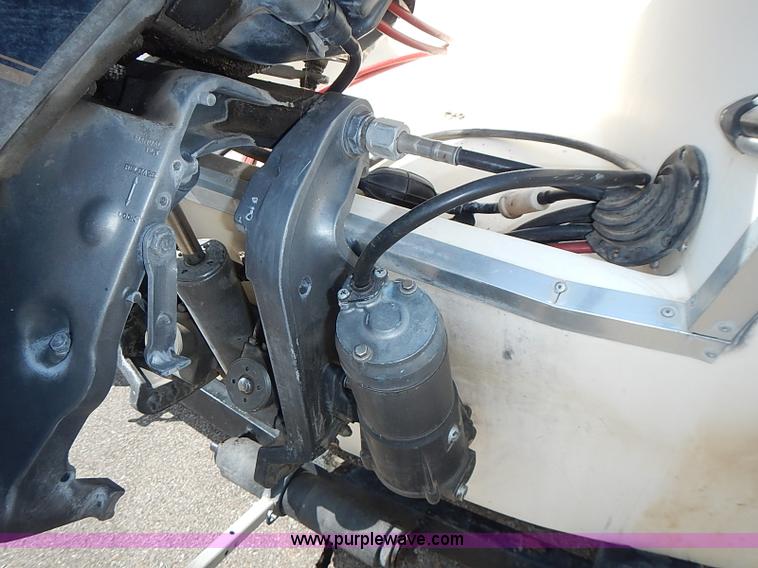 image for item I3587 1985 Invader boat