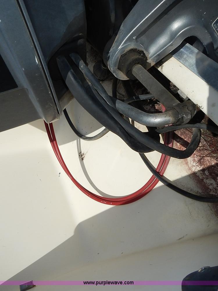 image for item I3587 1985 Invader boat