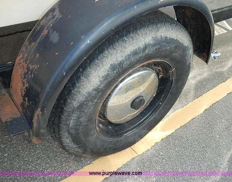 image for item I3587 1985 Invader boat