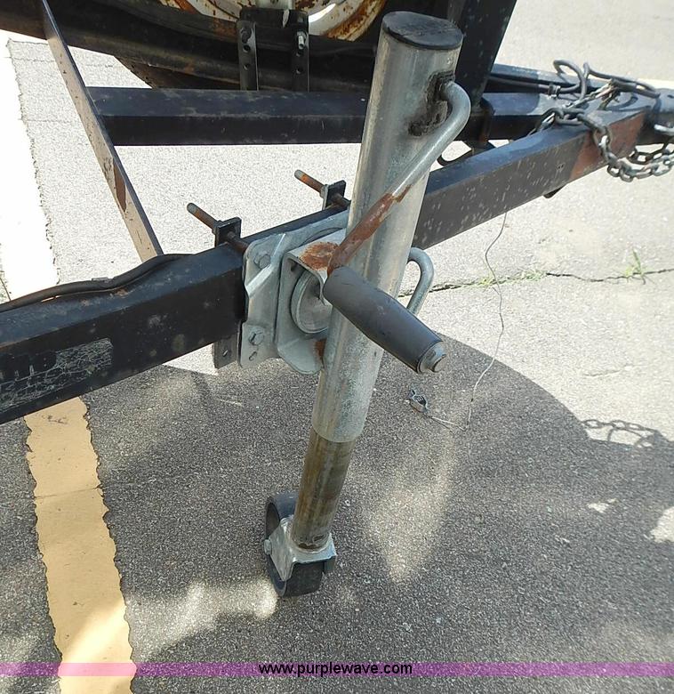 image for item I3587 1985 Invader boat