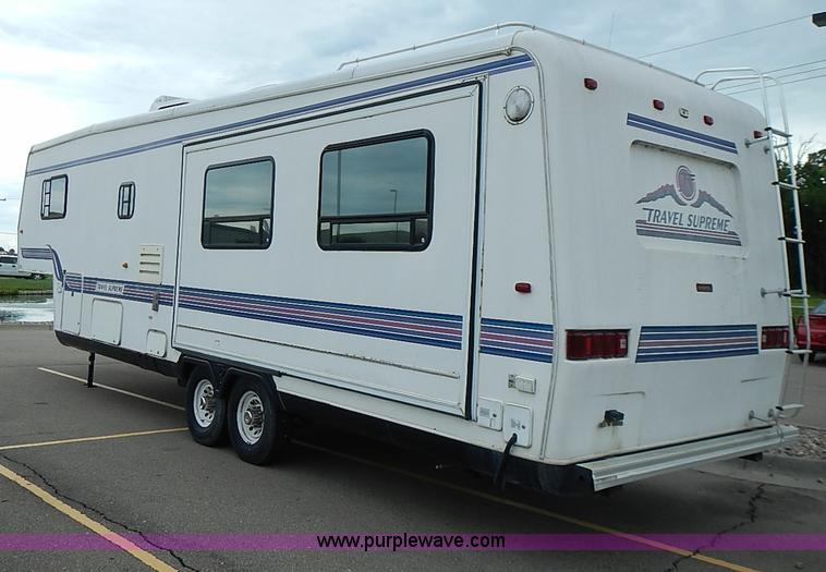 image for item I3595 1996 Travel Supreme 33RLSS camper