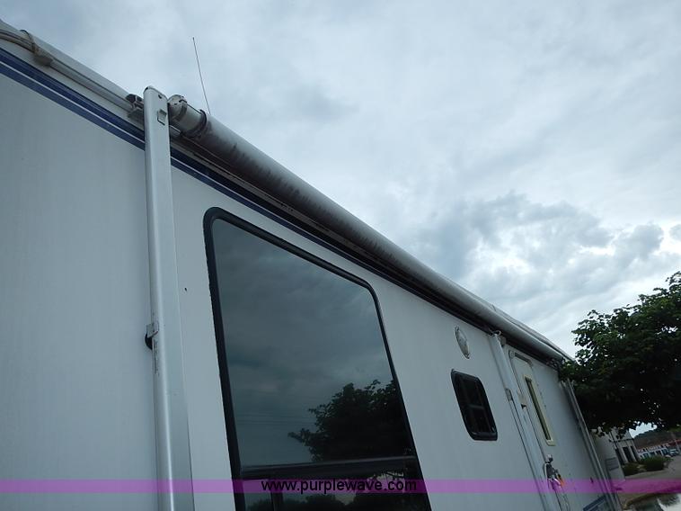 image for item I3595 1996 Travel Supreme 33RLSS camper