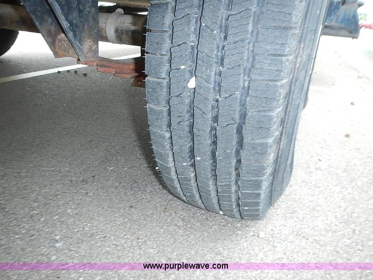 image for item I3595 1996 Travel Supreme 33RLSS camper