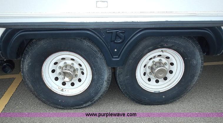 image for item I3595 1996 Travel Supreme 33RLSS camper