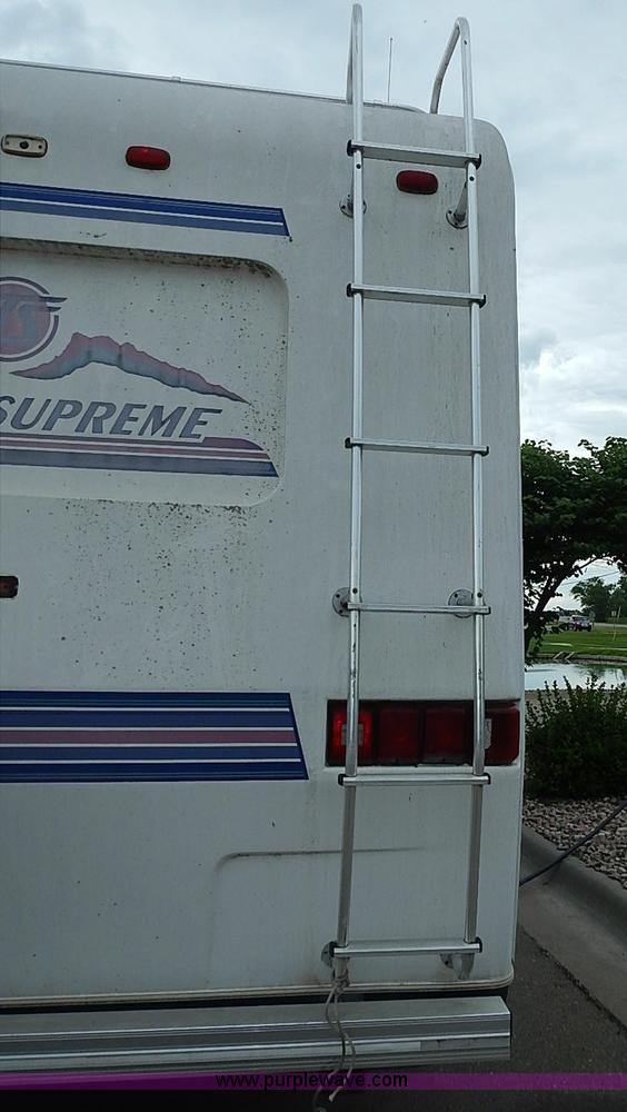 image for item I3595 1996 Travel Supreme 33RLSS camper