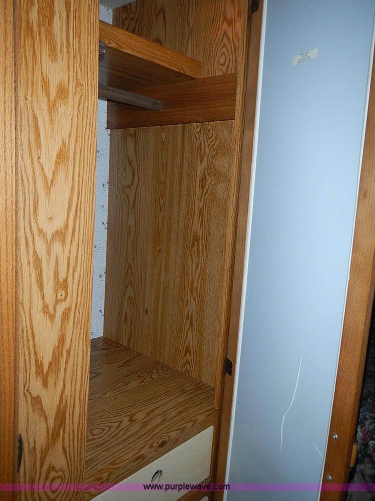 image for item I3595 1996 Travel Supreme 33RLSS camper