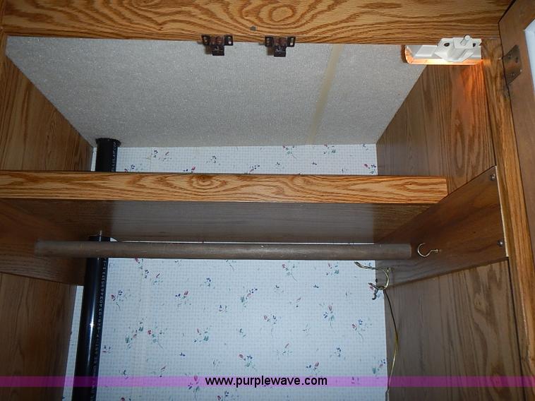 image for item I3595 1996 Travel Supreme 33RLSS camper