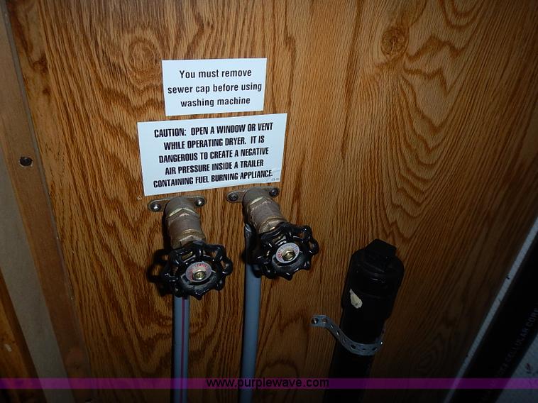 image for item I3595 1996 Travel Supreme 33RLSS camper