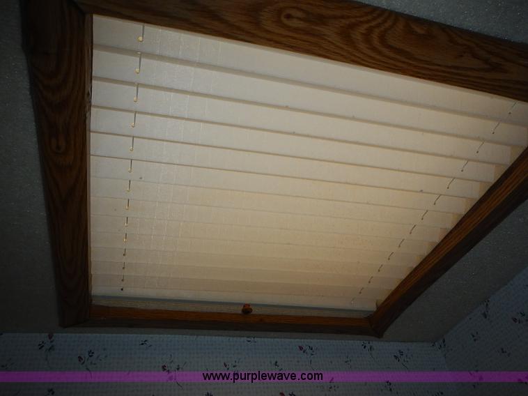 image for item I3595 1996 Travel Supreme 33RLSS camper