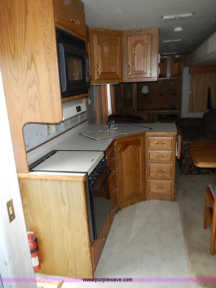 image for item I3595 1996 Travel Supreme 33RLSS camper