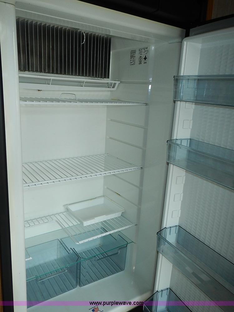 image for item I3595 1996 Travel Supreme 33RLSS camper