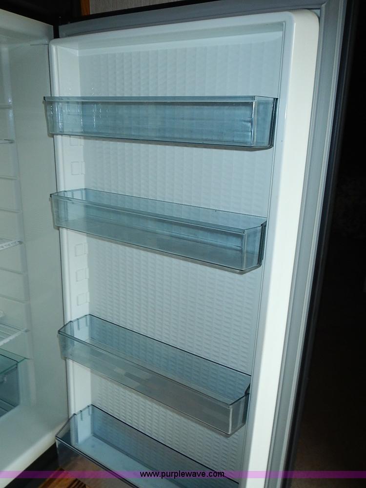 image for item I3595 1996 Travel Supreme 33RLSS camper